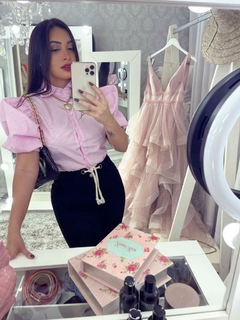 Blusa manga bufante listradinha de rosa - comprar online