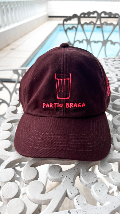Boné casera Partiu Braga MARROM COM ROSA NEON