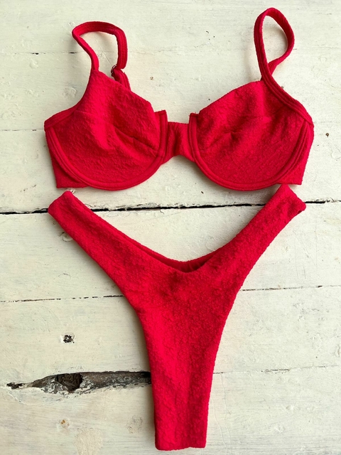 Biquíni meia-taça vermelho texturizado