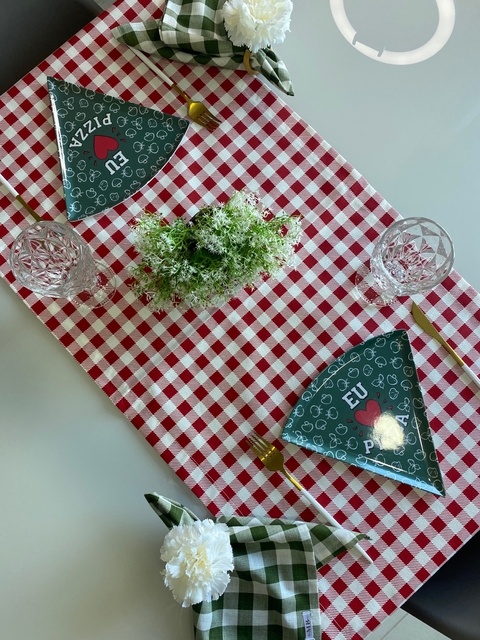 Trilho de mesa xadrez vermelho 46x135cm (semi impermeável)