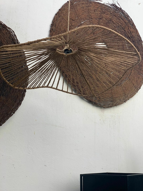 PANTALLA CAPELINA