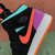 Nike Air Jordan 1 Mid Refletivo 'Candy' na internet