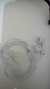 fones de ouvido branco na internet