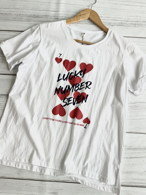 REMERA LUCKY