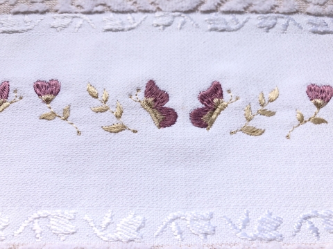 toalha de lavabo bordada