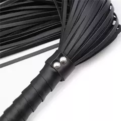 Imagen de Látigo Tipo Flogger BDSM