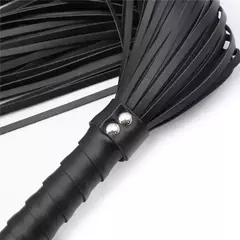 Látigo Tipo Flogger BDSM Eco Cuero Simple - comprar online