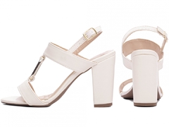Sandália Salto Largo e Enfeite Dourado - comprar online