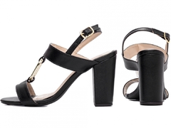 Sandália Salto Largo e Enfeite Dourado - comprar online