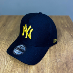 Boné New Era NewYork Yankees - Preto C/ Dourado