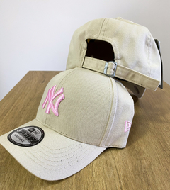 Boné New Era NewYork Yankees - Bege C/ Rosa - comprar online