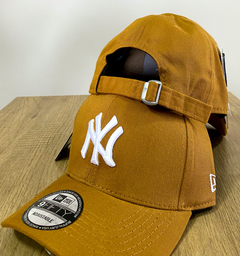 Boné New Era NewYork Yankees - Marrom - comprar online
