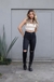 calça jeans Preta rasgada no joelho