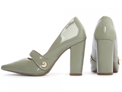 Scarpin Verde - Sofisticação e Conforto com Salto de 9 cm - comprar online