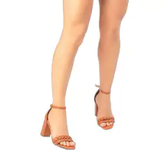 Sandália Feminina Tiras Trançadas - Salto 8,5cm Grosso - Caramelo