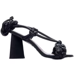 Sandália Salto 8,5cm em Napa Preto - Sofisticação e Conforto com Tiras Trançadas - comprar online