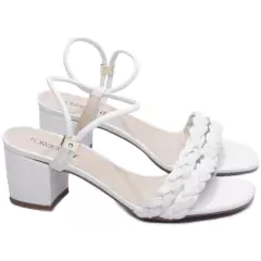 Imagem do Elegância e Conforto - Sandália Feminina Salto 5,5cm Robusto em Branco