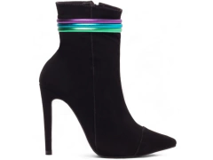 Bota Bico Fino Salto 12 Cano Médio - Sofisticação e Altura em Nobuck Preto com Detalhes Coloridos - comprar online