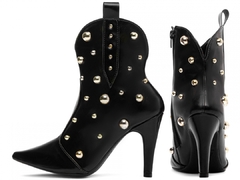 Luxo Minimalista em Cada Passo – Bota Bico Fino Napa Preto com Dourado – Salto 9 cm - comprar online