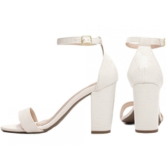 Sandália Salto 8,5cm - Charme Off White: Elegância & Conforto - Calcadospravc | Loja de Calçados
