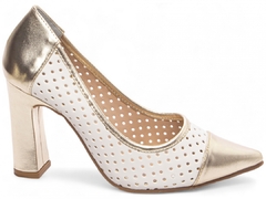 Scarpin Off White Confortável - Salto 9 cm - Antiderrapante