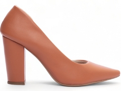 Scarpin Aberto do Lado Salto 8,5cm - Glamour Inovador em Caramelo - loja online