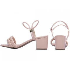 Elegância e Conforto - Sandália Feminina Salto 5,5cm Robusto em Rosa - Calcadospravc | Loja de Calçados