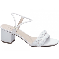Elegância e Conforto - Sandália Feminina Salto 5,5cm Robusto em Branco na internet