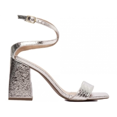 Sandália Prata Glamour - Elegância e Conforto com Salto Grosso de 9cm - Napa Metalizado Prata - comprar online