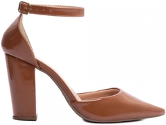 Scarpin Aberto com Fivela - Salto 9cm - Luxo e Glamour em Caramelo - loja online