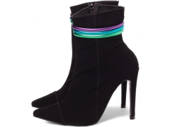 Bota Bico Fino Salto 12 Cano Médio - Sofisticação e Altura em Nobuck Preto com Detalhes Coloridos - comprar online