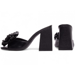 Sandália Tamanco Feminina Preta - 9 cm - Flor de Napa - Calcadospravc | Loja de Calçados