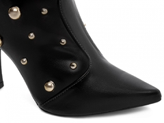 Luxo Minimalista em Cada Passo – Bota Bico Fino Napa Preto com Dourado – Salto 9 cm