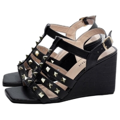 Elegância e Conforto em Cada Passo - Sandália Feminina Anabela Plataforma com Salto de 9cm Preto - comprar online