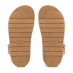 Sandália FlatForm Caramelo Com Spikes – Ousadia e Sofisticação para seu look - comprar online