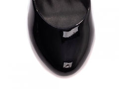 Imagem do Scarpin Bico Redondo Estilo Boneca Salto 7,5cm - Estilo em Verniz Preto