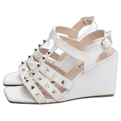 Elegância e Conforto em Cada Passo - Sandália Feminina Anabela Plataforma com Salto de 9cm Branco - comprar online