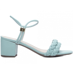 Elegância e Conforto em Cada Passo - Sandália Feminina Salto Robusto 5,5cm em Azul - comprar online