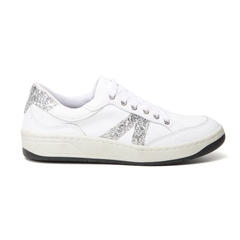 Tênis Feminino Branco e Preto em Couro – Conforto e Estilo para Todas as Ocasiões