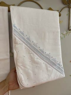 Toalha Dupla com Capuz e Renda Azul - comprar online