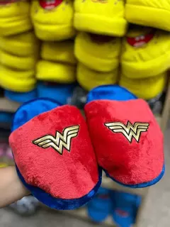 PANTUFLON WONDERWOMAN