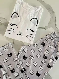 PIJAMA LARGO CAT en internet