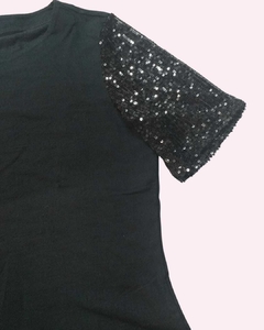 Blusa com Paetê na internet