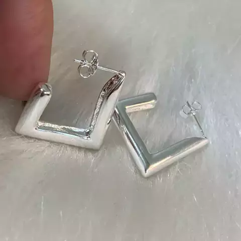 BRINCO ARGOLA QUADRADA LISA EM BANHO PRATA- REF.729622 - comprar online