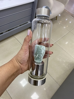 GARRAFA DE VIDRO DE AGUA E INFUSÃO - QUARTZO VERDE - comprar online
