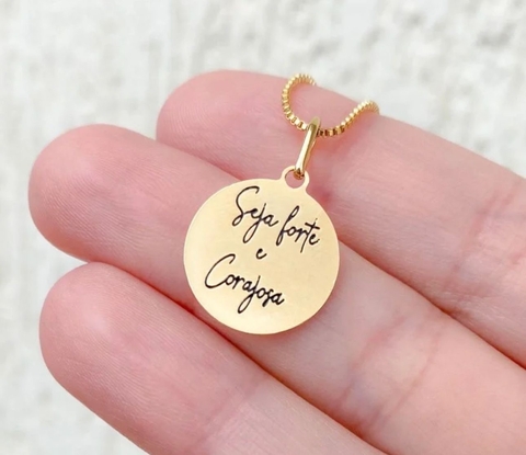 Colar seja forte e corajosa Banhado à Ouro 18k