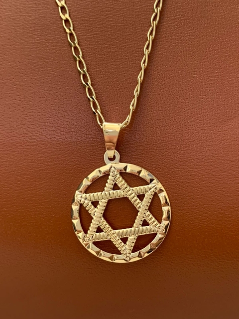 Colar Estrela de Davi Banhado a ouro 18k