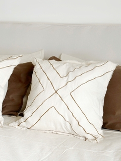 Almohadón Galicia off white 50x50 - comprar online