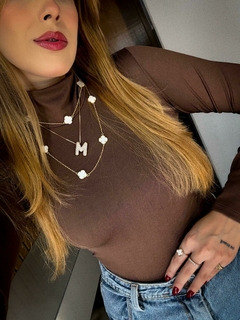 body Emma na internet