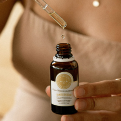Óleo Rejuvenescedor Ativo Clareador AUÁ 30ml - comprar online